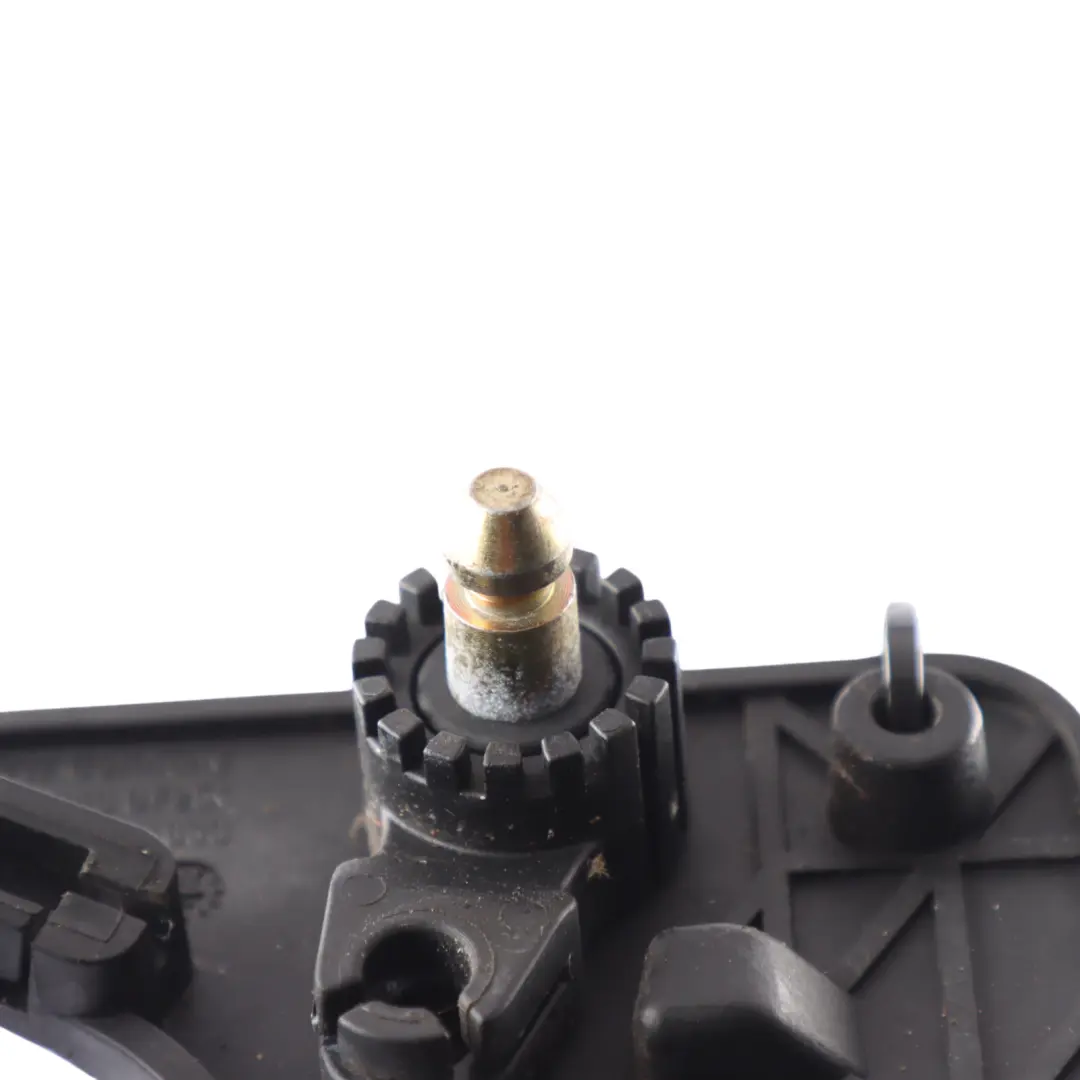 Mk1 Bracket Bonnet Release Handle Mount Cable to VW Volkswagen Phaeton with Part number 3D2823633 VW Volkswagen Phaeton Mk1 Bracket Bonnet Release Handle Mount Cable - SKU RHD-3D2823633 - Part number 3D2823633