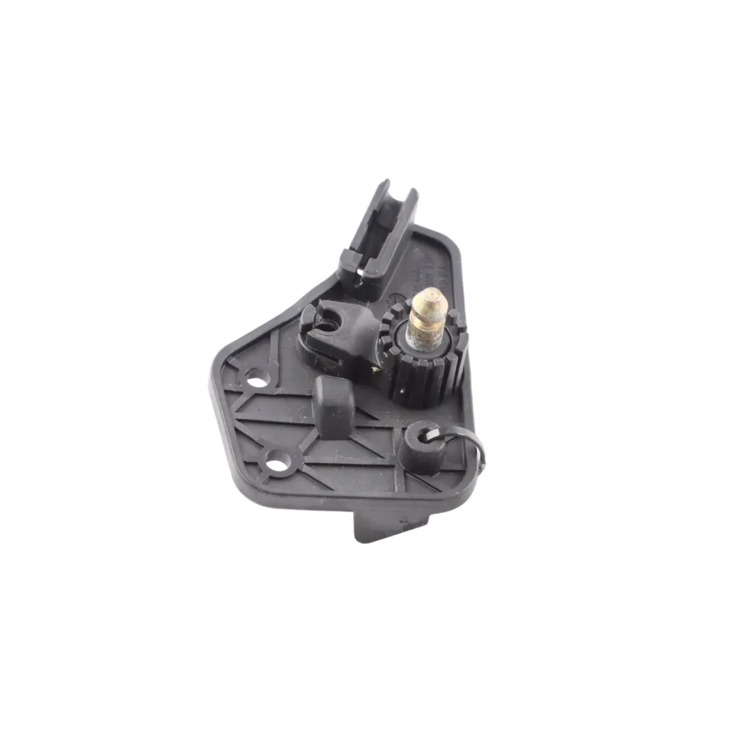 Mk1 Bracket Bonnet Release Handle Mount Cable to VW Volkswagen Phaeton with Part number 3D2823633 VW Volkswagen Phaeton Mk1 Bracket Bonnet Release Handle Mount Cable - SKU RHD-3D2823633 - Part number 3D2823633