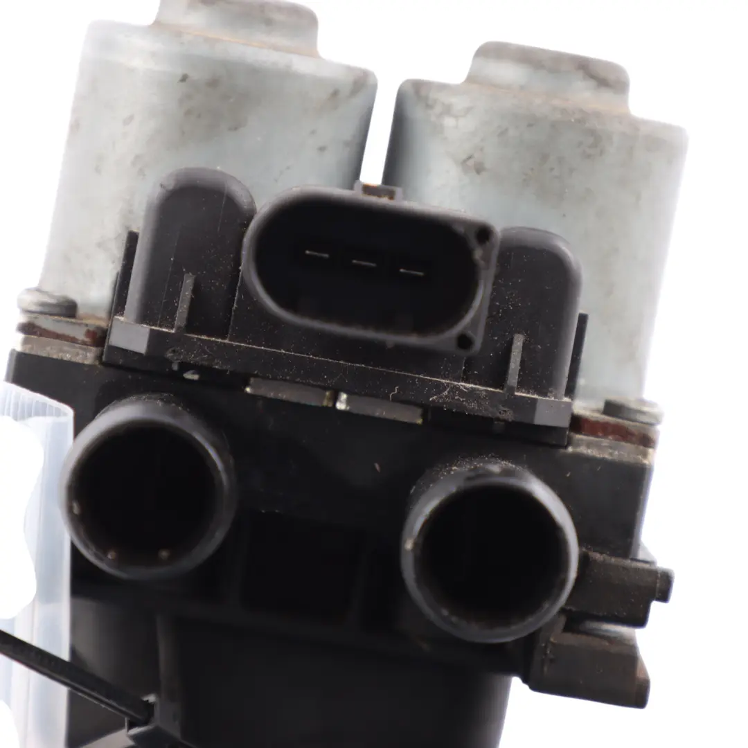 Auxiliary Water Pump Electric Coolant Unit Valve to Audi A6 C6 with Part number 4F2959617B Audi A6 C6 Auxiliary Water Pump Electric Coolant Unit Valve - SKU RHD-4F2959617B-1 - Part number 4F2959617B