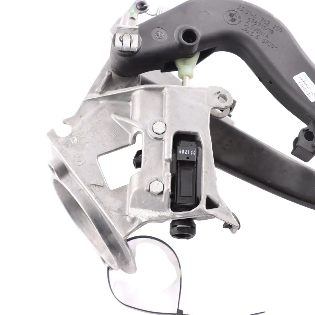 Foot Controls Clutch Brake Pedals to BMW E81 X1 E84 E87 E90 E91 E92 E93 LCI with Part number 35316762250 BMW E81 X1 E84 E87 E90 E91 E92 E93 LCI Foot Controls Clutch Brake Pedals - SKU RHD-6762250 - Part number 35316762250