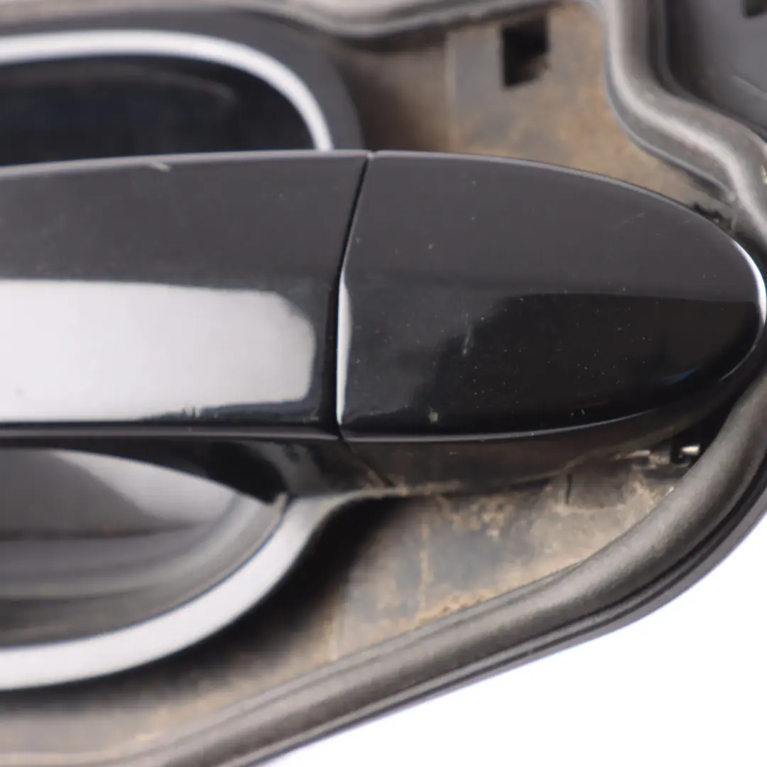 Grab Handle Door Left N/S Black Sapphire Metallic 475 to BMW E63 E64 with Part number 7008893 BMW E63 E64 Grab Handle Door Left N/S Black Sapphire Metallic 475 - SKU RHD-7008893-BS2 - Part number 7008893