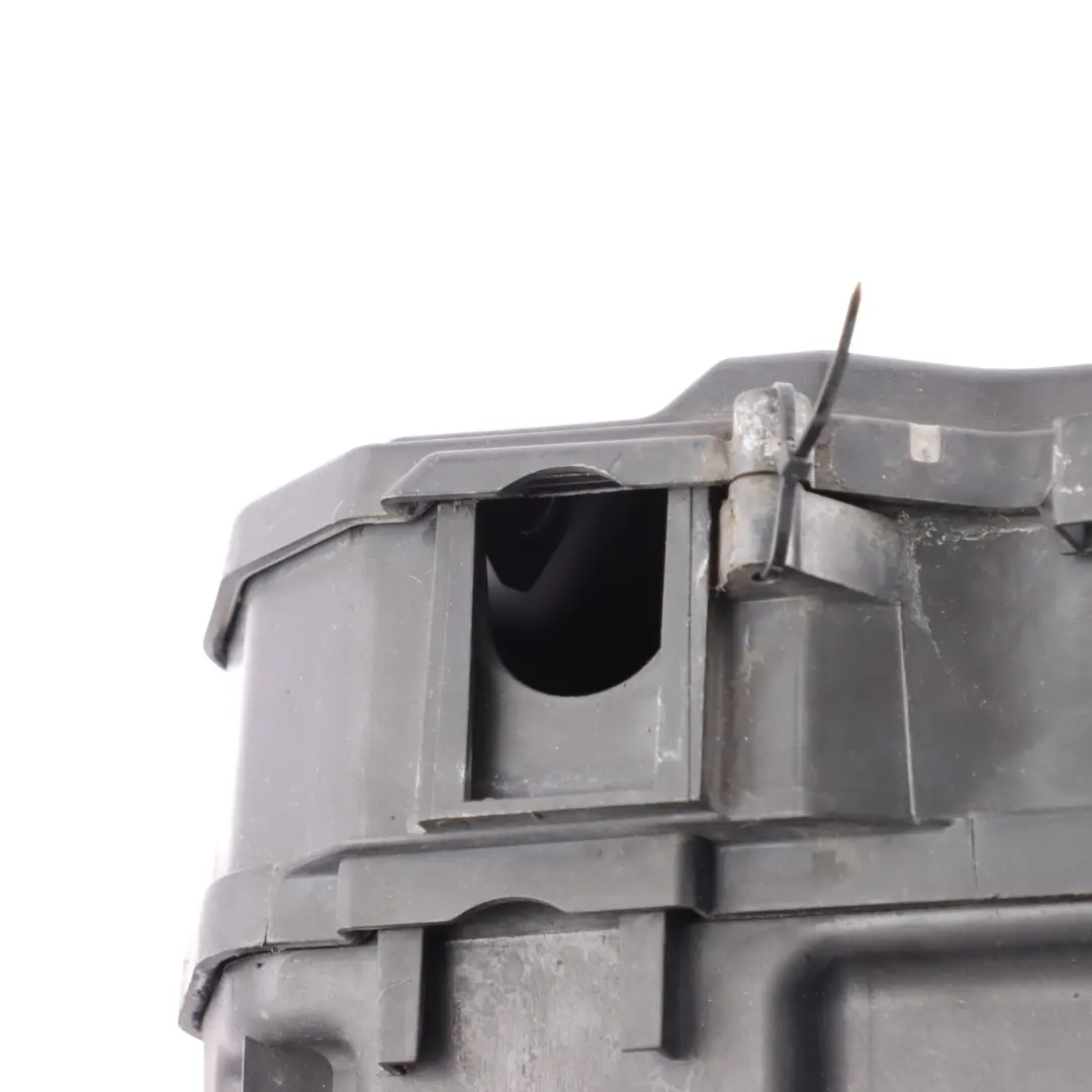 7P Fuse Box Power Control Unit Housing Box Cover to Volkswagen Touareg with Part number 7P0907295C Volkswagen Touareg 7P Fuse Box Power Control Unit Housing Box Cover - SKU RHD-7P0907295C - Part number 7P0907295C