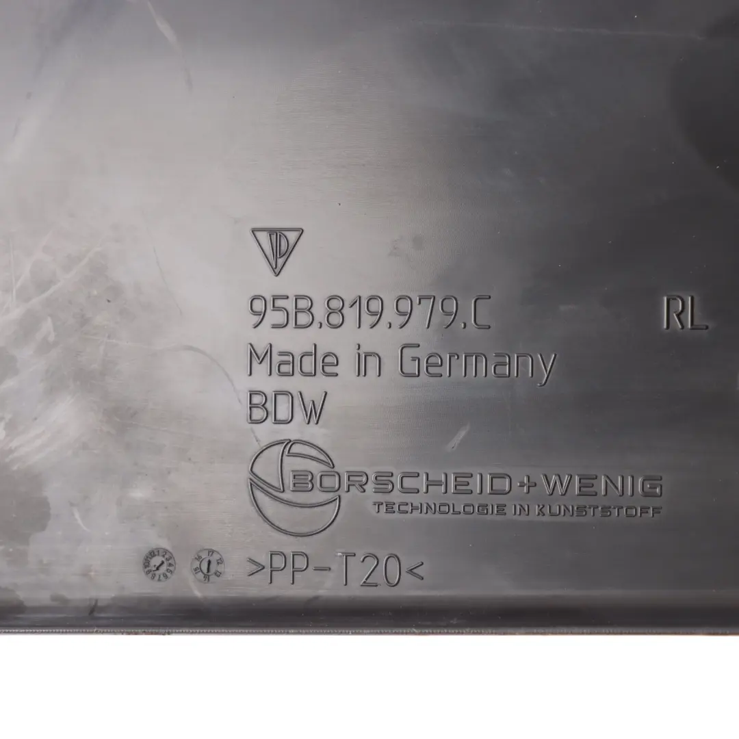 Filter Top Cover Housing Rain Channel Gutter 95B819979C to Porsche Macan 95B Air with Part number 95B819979A Porsche Macan 95B Air Filter Top Cover Housing Rain Channel Gutter 95B819979C - SKU RHD-95B819979A - Part number 95B819979A
