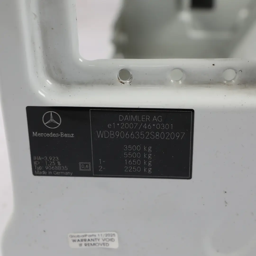 Mercedes-Benz Sprinter W906 Front Right O/S Driver Side Seat Base Frame Mount to with Part number A9066601140 Mercedes-Benz Sprinter W906 Front Right O/S Driver Side Seat Base Frame Mount - SKU RHD-A9066601140 - Part number A9066601140