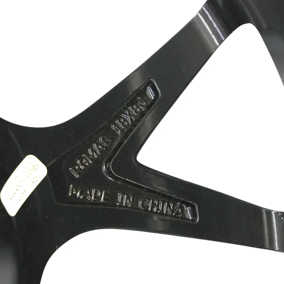 Llanta De Aleación Romac Radium Black Glossy Rim 18" 8J para con número de pieza ROMAC-VIA-18-2 Llanta De Aleación Romac Radium Black Glossy Rim 18" 8J - SKU ROMAC-VIA-18-2 - Número de pieza ROMAC-VIA-18-2
