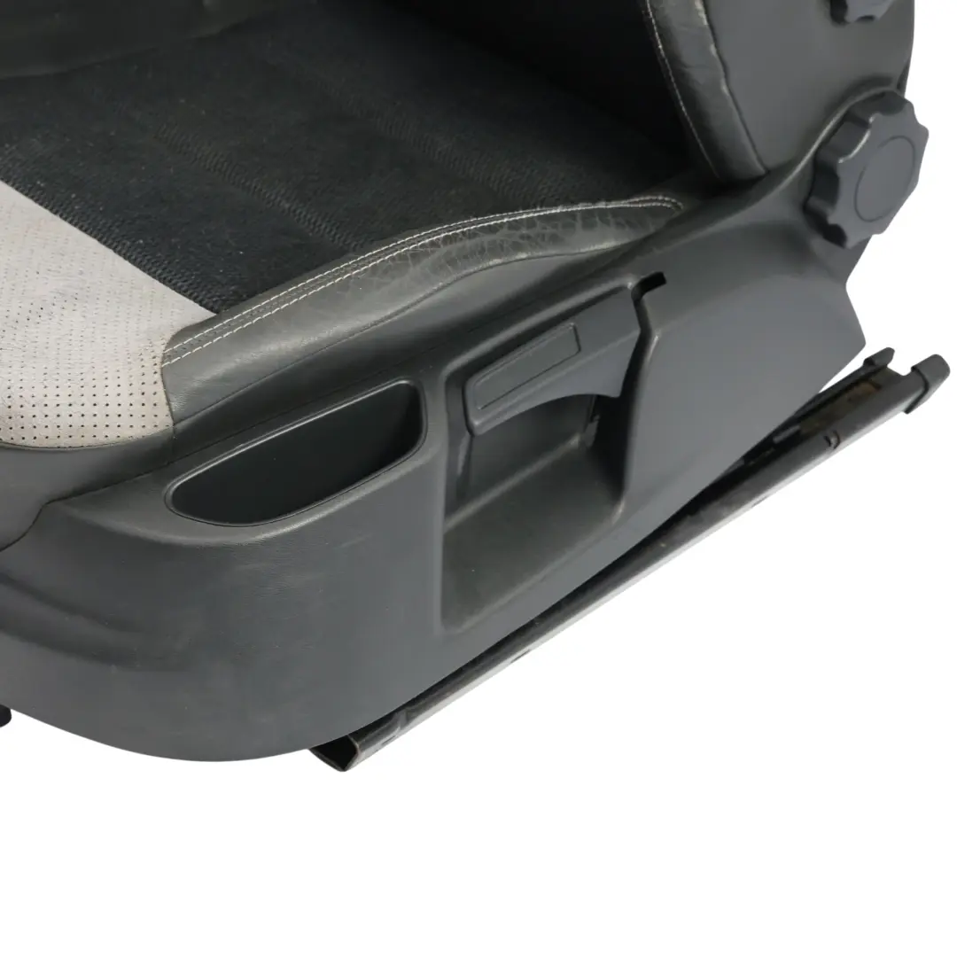 1Z VRS RS Asientos Delanteros Traseros Sofá Cuero Gris Anthr Kit para Skoda Octavia con número de pieza SKODA-OCTAVIA-RS-1Z-SEAT Skoda Octavia 1Z VRS RS Asientos Delanteros Traseros Sofá Cuero Gris Anthr Kit - SKU SKODA-OCTAVIA-RS-1Z-SEAT-SET - Número de pieza SKODA-OCTAVIA-RS-1Z-SEAT