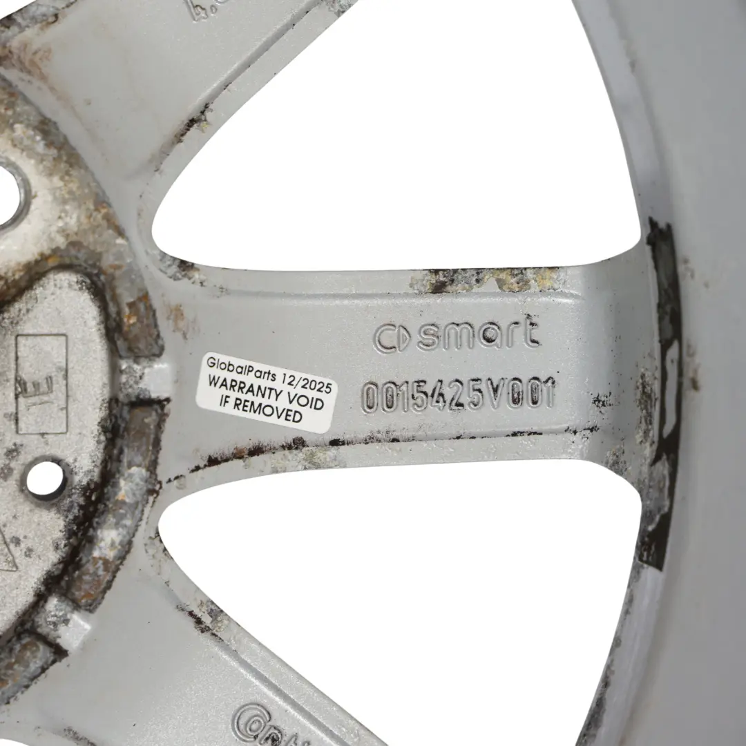 C450 Jante Avant Alliage Argenté 15" 4J ET:27 pour Smart Fortwo à propos du numéro de pièce 0015425V001 Smart Fortwo C450 Jante Avant Alliage Argenté 15" 4J ET:27 - SKU 0015425V001-2 - Numéro de pièce 0015425V001