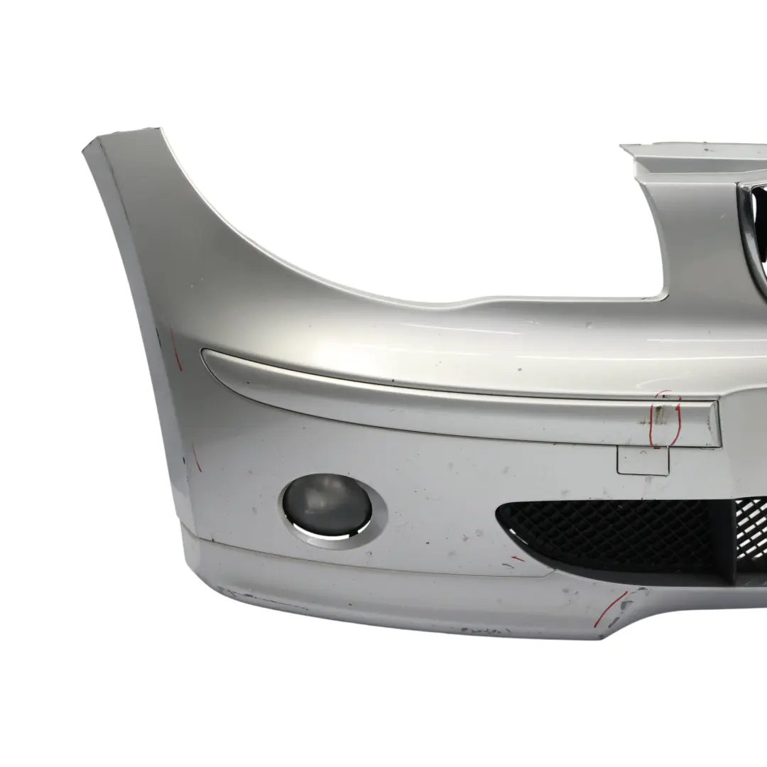 Zderzak Przedni Titansilber Srebrny Metalik - 354 do BMW E87 o numerze 0032635 BMW E87 Zderzak Przedni Titansilber Srebrny Metalik - 354 - SKU 0032635-TS3 - Numer Części 0032635