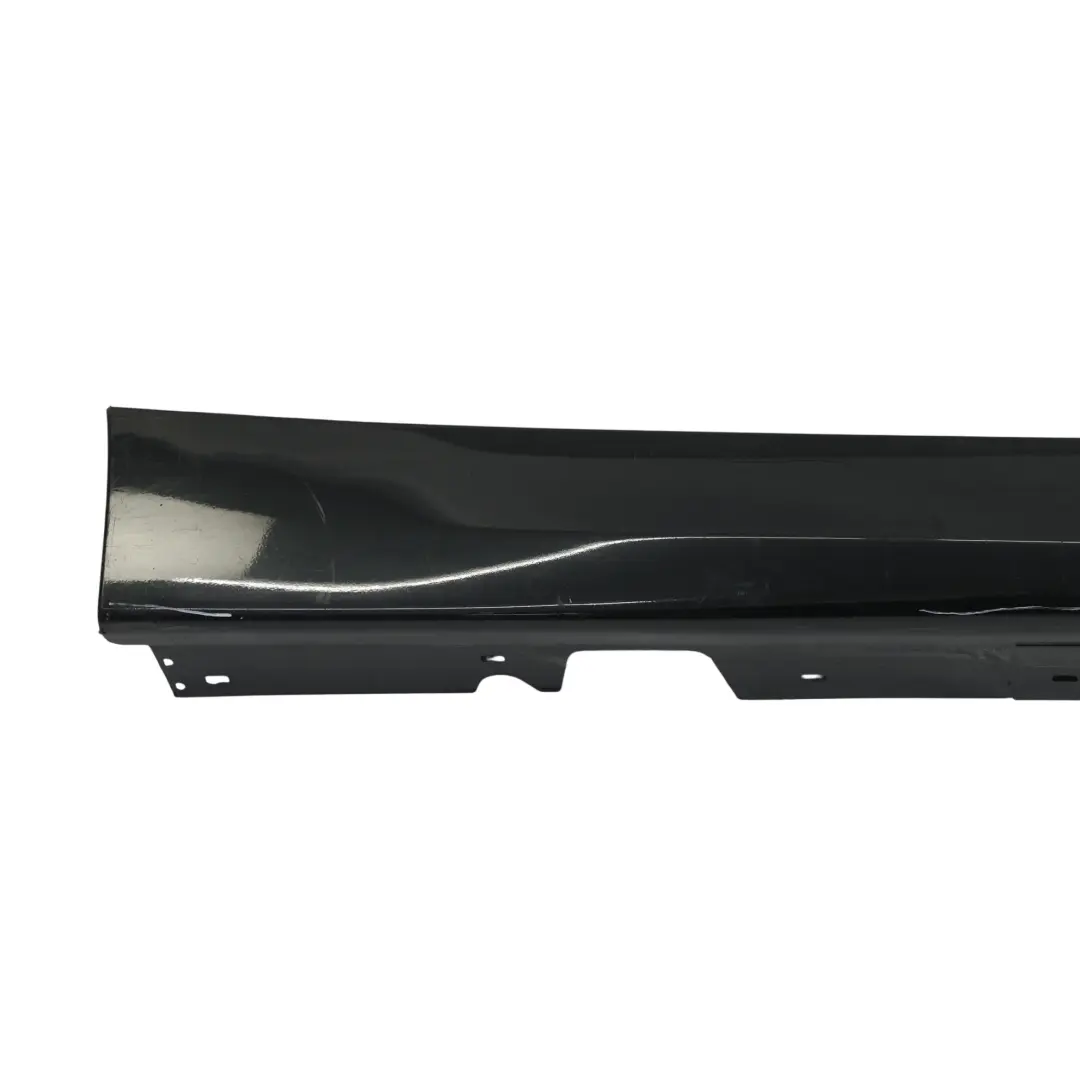 Seiten schwellerleiste Rechts Schwarz Saphir Metallic - 475 für BMW E90 E91 mit Teilenummer 0032950 BMW E90 E91 Seiten schwellerleiste Rechts Schwarz Saphir Metallic - 475 - SKU 0032950-BS - Teilenummer 0032950
