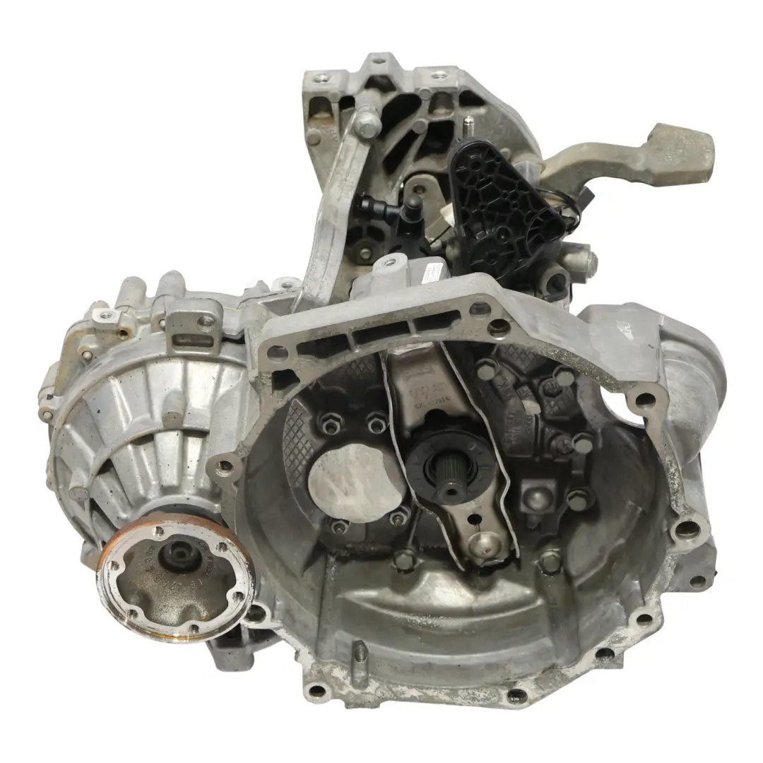 CZEA Skrzynia Biegów Manualna 6-Biegowa RSW do Audi A3 8V 1.4 TFSI o numerze 02S300052E Audi A3 8V 1.4 TFSI CZEA Skrzynia Biegów Manualna 6-Biegowa RSW - SKU 02S300052E - Numer Części 02S300052E