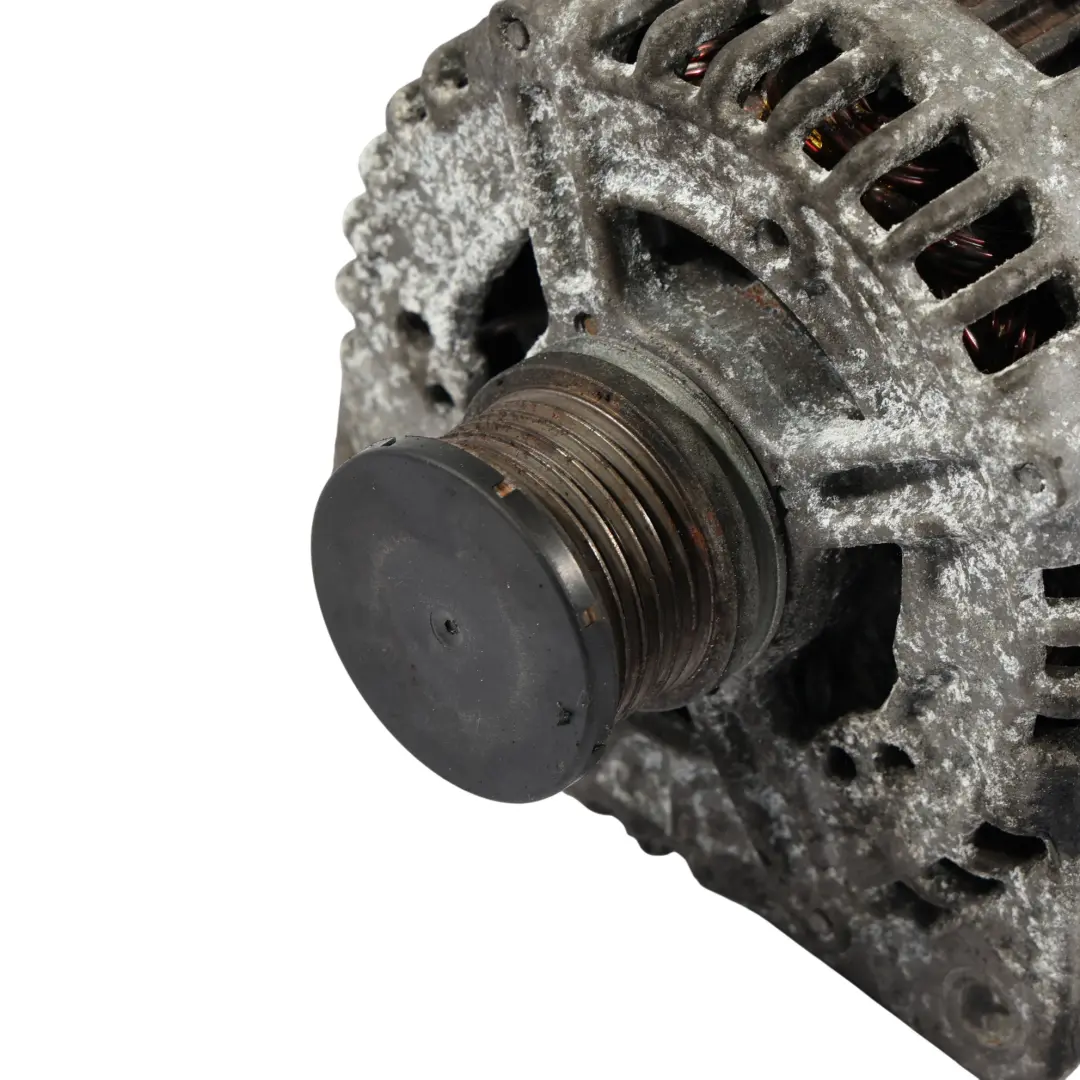 CAGB Diesel Alternator Bosch 14V 180A do Audi A6 C6 FL o numerze 03G903016L Audi A6 C6 FL CAGB Diesel Alternator Bosch 14V 180A - SKU 03G903016L - Numer Części 03G903016L