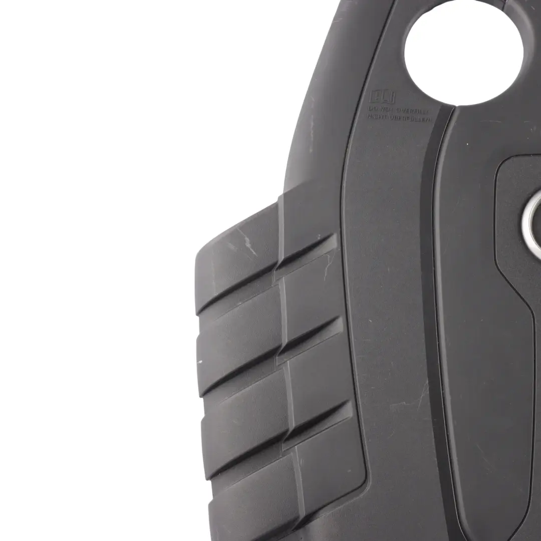 Osłona Pokrywa Silnika Panel Akustyczny do Audi A4 A5 A6 2.0 TDI o numerze 03L103925AB Audi A4 A5 A6 2.0 TDI Osłona Pokrywa Silnika Panel Akustyczny - SKU 03L103925AB - Numer Części 03L103925AB