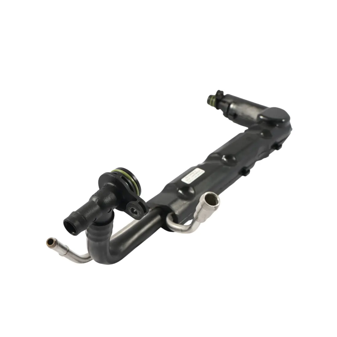 Audi A4 B9 Ventilazione Motore Tubo Flessibile Di Sfiato 1.4 TFSI - SKU 04E103474AD - Numero di parte 04E103474AD