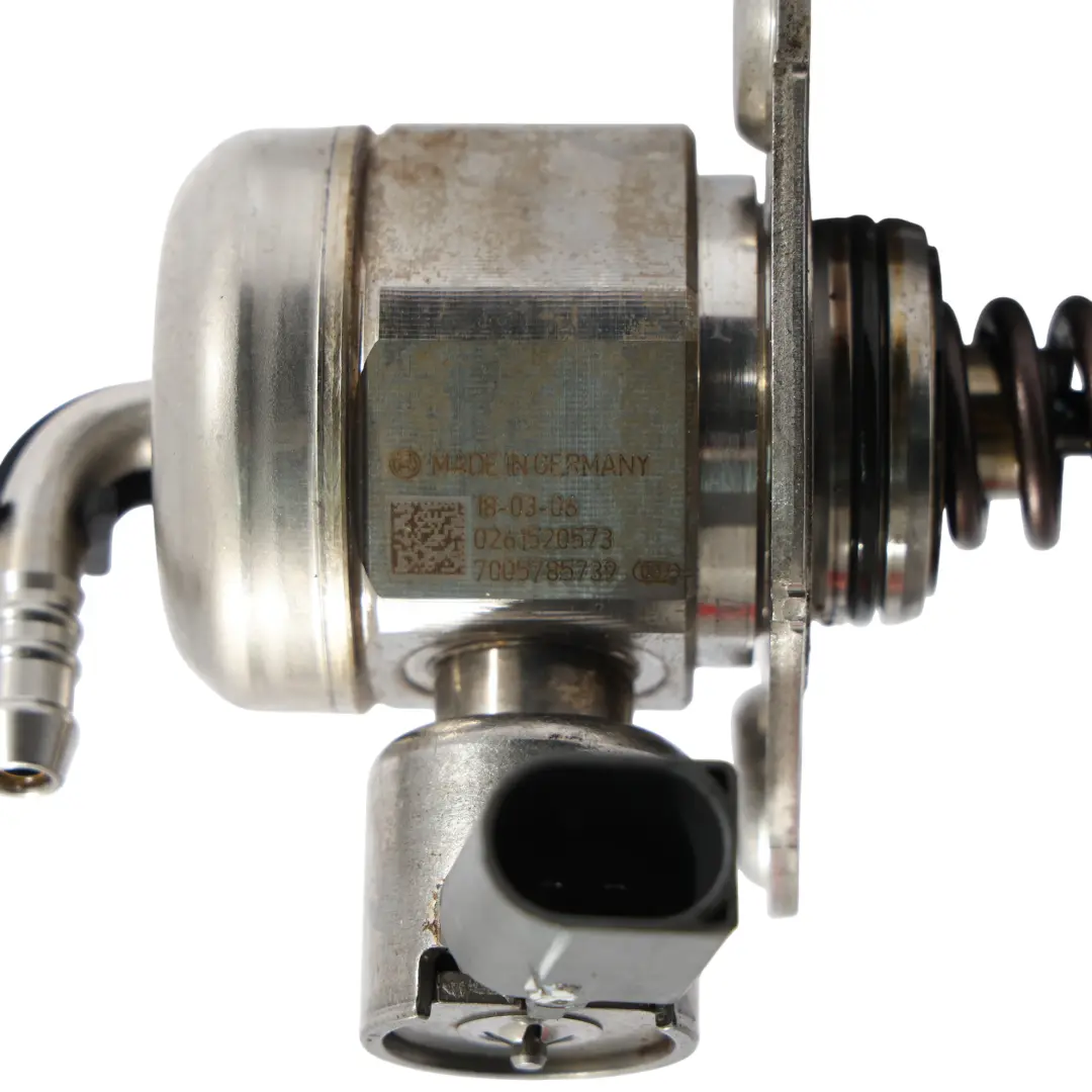 Unità Pompa Carburante Alta Pressione 1.4 TFSI Benzina per Audi A4 B9 con numero di parte 04E127025D Audi A4 B9 Unità Pompa Carburante Alta Pressione 1.4 TFSI Benzina - SKU 04E127025D - Numero di parte 04E127025D