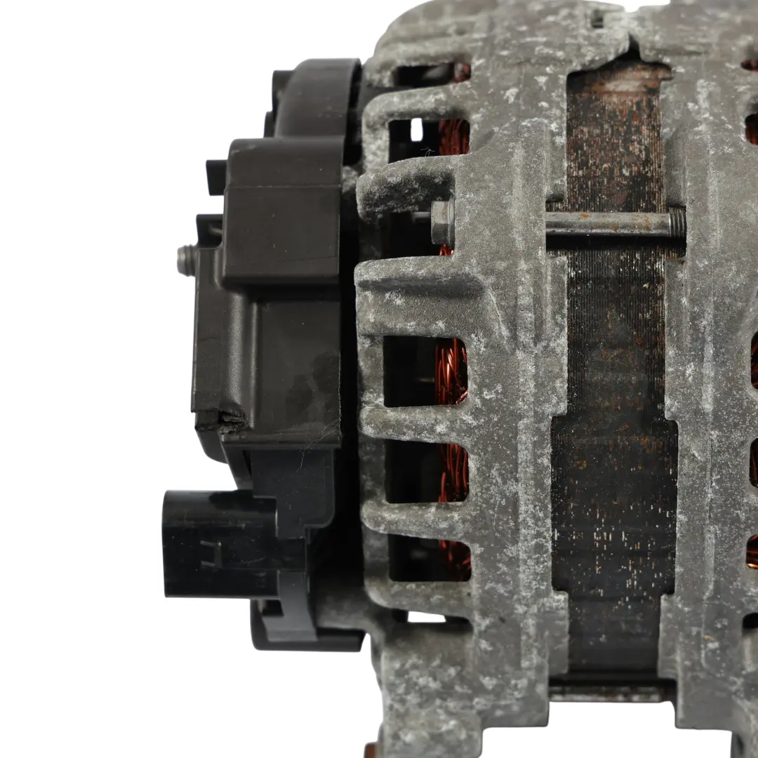 Alternator 14V 110A do Volkswagen Polo 6R Audi A1 8X o numerze 04E903015A Volkswagen Polo 6R Audi A1 8X Alternator 14V 110A - SKU 04E903015A - Numer Części 04E903015A