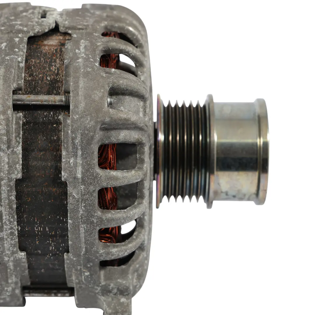 Alternator 14V 110A do Volkswagen Polo 6R Audi A1 8X o numerze 04E903015A Volkswagen Polo 6R Audi A1 8X Alternator 14V 110A - SKU 04E903015A - Numer Części 04E903015A