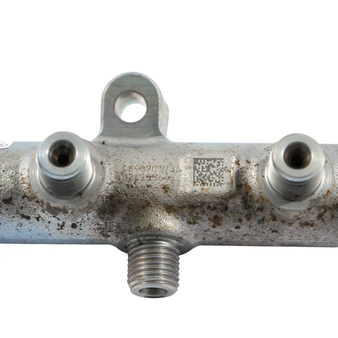 Pressure Pipe Rail Right O/S 3.0 TDI to Audi A7 4G Fuel Injection Line with Part number 059130090CM Audi A7 4G Fuel Injection Line Pressure Pipe Rail Right O/S 3.0 TDI - SKU 059130090CM - Part number 059130090CM