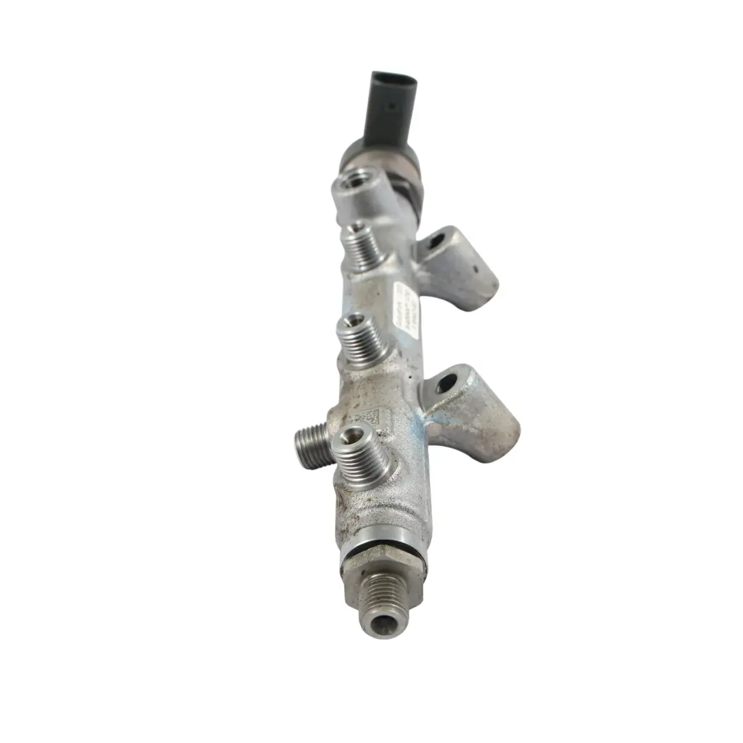 Inyección Combustible Tubería Presión Rail Derecho 3.0 TDI para Audi A7 4G con número de pieza 059130090CM Audi A7 4G Inyección Combustible Tubería Presión Rail Derecho 3.0 TDI - SKU 059130090CM - Número de pieza 059130090CM