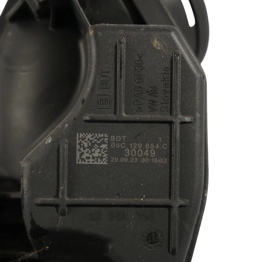 Mk8 Tubo Admisión De Aire Manguera 1.0 TSI DLAA para Volkswagen Golf con número de pieza 05C129654C Volkswagen Golf Mk8 Tubo Admisión De Aire Manguera 1.0 TSI DLAA - SKU 05C129654C - Número de pieza 05C129654C