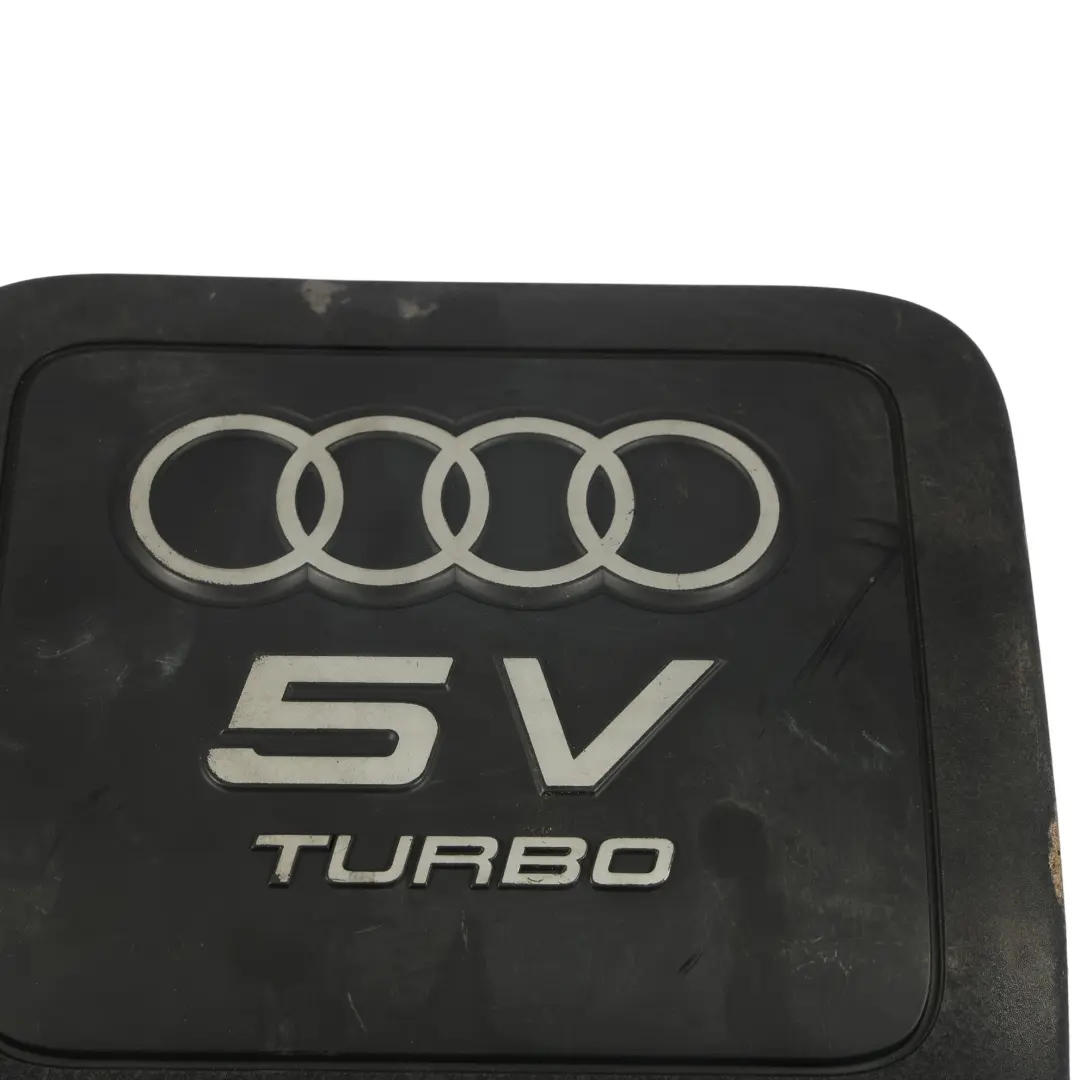 Mk1 8N 1.8T Pokrywa Osłona Górna Silnika do Audi TT o numerze 06A103724K Audi TT Mk1 8N 1.8T Pokrywa Osłona Górna Silnika - SKU 06A103724K - Numer Części 06A103724K