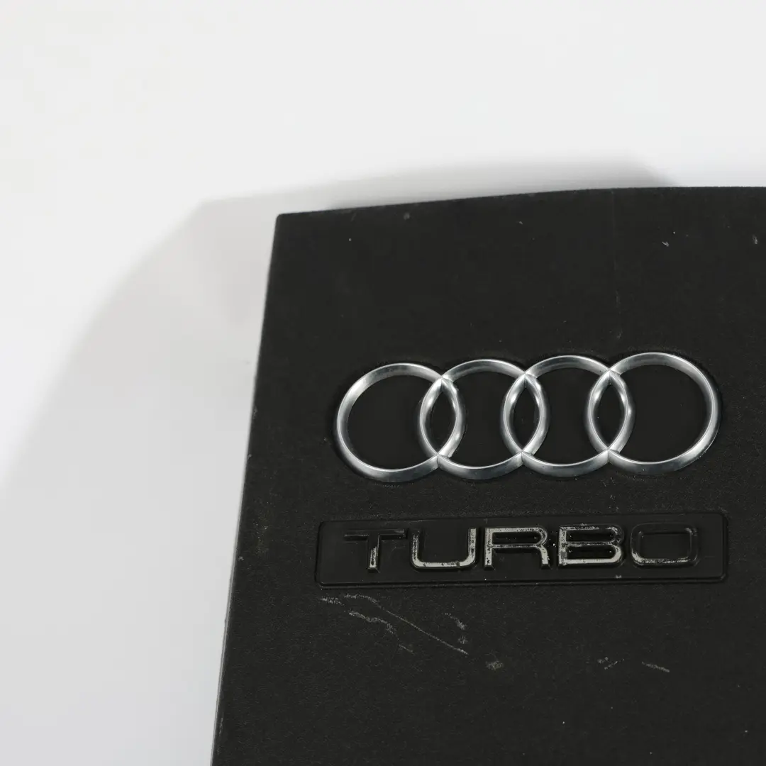 Audi A4 B7 Cache Supérieur De Moteur Essence 2.0 FSI - SKU 06D103925A - Numéro de pièce 06D103925A