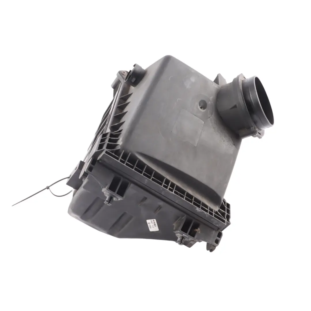 Filter Box Intake Silencer Housing Filter Box 3.2 FSI to Audi A4 B7 Air with Part number 06E133835A Audi A4 B7 Air Filter Box Intake Silencer Housing Filter Box 3.2 FSI - SKU 06E133835A - Part number 06E133835A