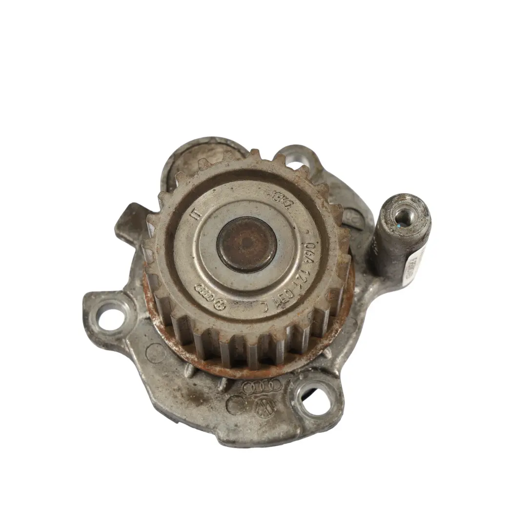 Wasser Kühlmittelpumpe Motor Kühlung Einheit 2.0 Benzin für Audi A4 B7 mit Teilenummer 06F121011 Audi A4 B7 Wasser Kühlmittelpumpe Motor Kühlung Einheit 2.0 Benzin - SKU 06F121011 - Teilenummer 06F121011