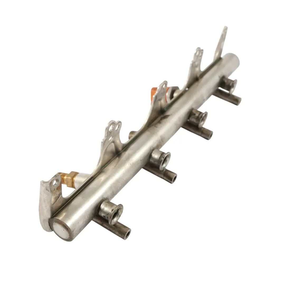 BWA Kraftstoff Einspritzung Schiene für VW Volkswagen Golf 5 2.0 TFSI mit Teilenummer 06F133317G VW Volkswagen Golf 5 2.0 TFSI BWA Kraftstoff Einspritzung Schiene - SKU 06F133317G-1 - Teilenummer 06F133317G