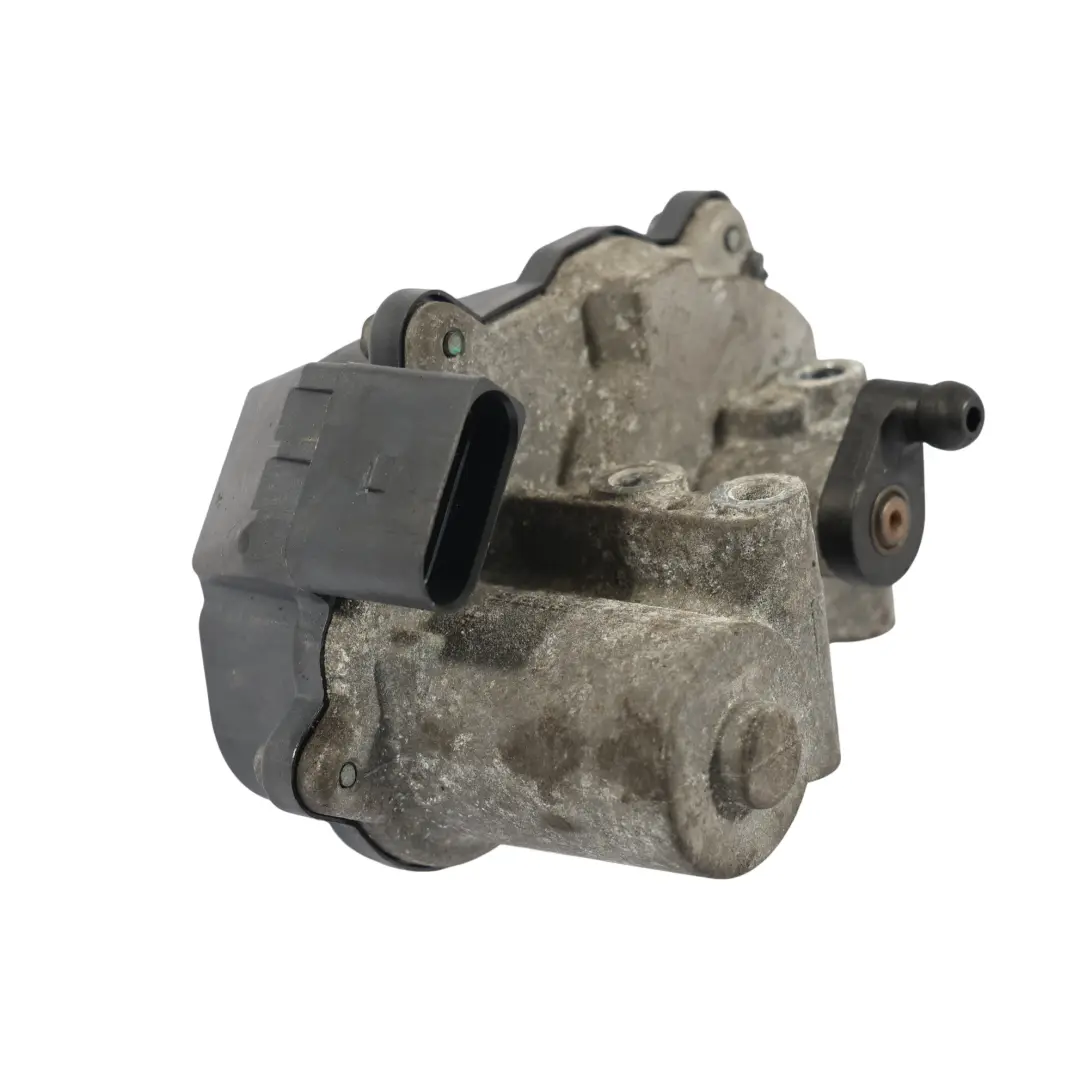 Mk5 Ansaug Krümmer Klappen Motor Stellantrieb 2.0 TFSI für Volkswagen Golf mit Teilenummer 06F133482 Volkswagen Golf Mk5 Ansaug Krümmer Klappen Motor Stellantrieb 2.0 TFSI - SKU 06F133482 - Teilenummer 06F133482