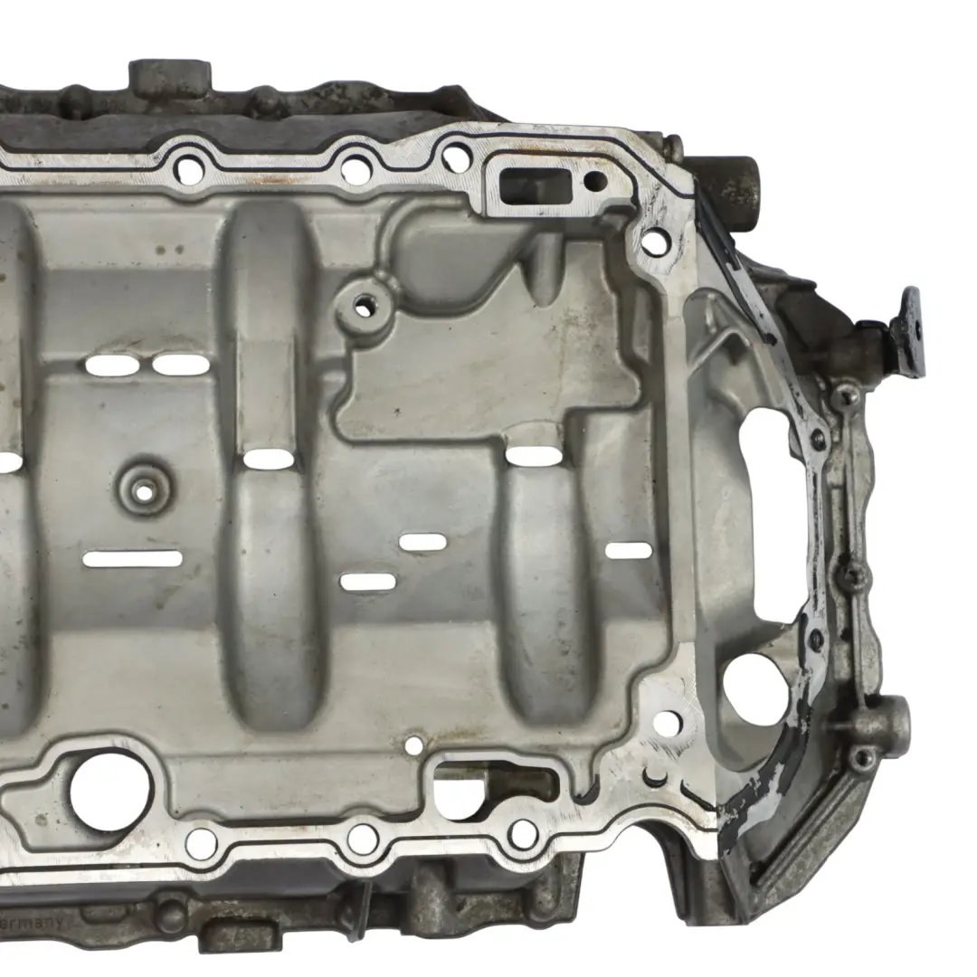 1Z Engine Oil Sump Pan Upper Part 2.0 TFSI CCZA to Skoda Octavia RS with Part number 06J103603AF Skoda Octavia RS 1Z Engine Oil Sump Pan Upper Part 2.0 TFSI CCZA - SKU 06J103603AF - Part number 06J103603AF