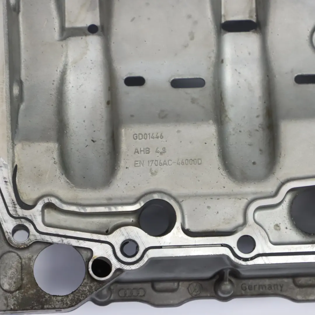 Skoda Octavia RS 1Z Carter D'Huile Moteur Supérieur 2.0 TFSI CCZA - SKU 06J103603AF - Numéro de pièce 06J103603AF