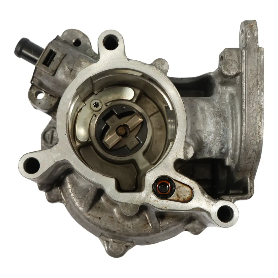 Skoda Octavia Mk2 1Z Audi A4 B8 Vacuum Pump 2.0 TFSI Petrol Engine - SKU 06J145100C - Part number 06J145100C