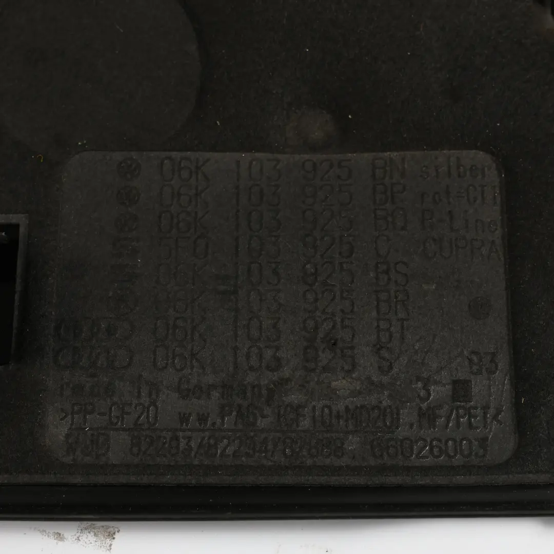 Obere Abdeckung Verkleidung Benzinmotor 2.0 TSI für Volkswagen Golf Mk7 mit Teilenummer 06K103925BN Volkswagen Golf Mk7 Obere Abdeckung Verkleidung Benzinmotor 2.0 TSI - SKU 06K103925BN - Teilenummer 06K103925BN