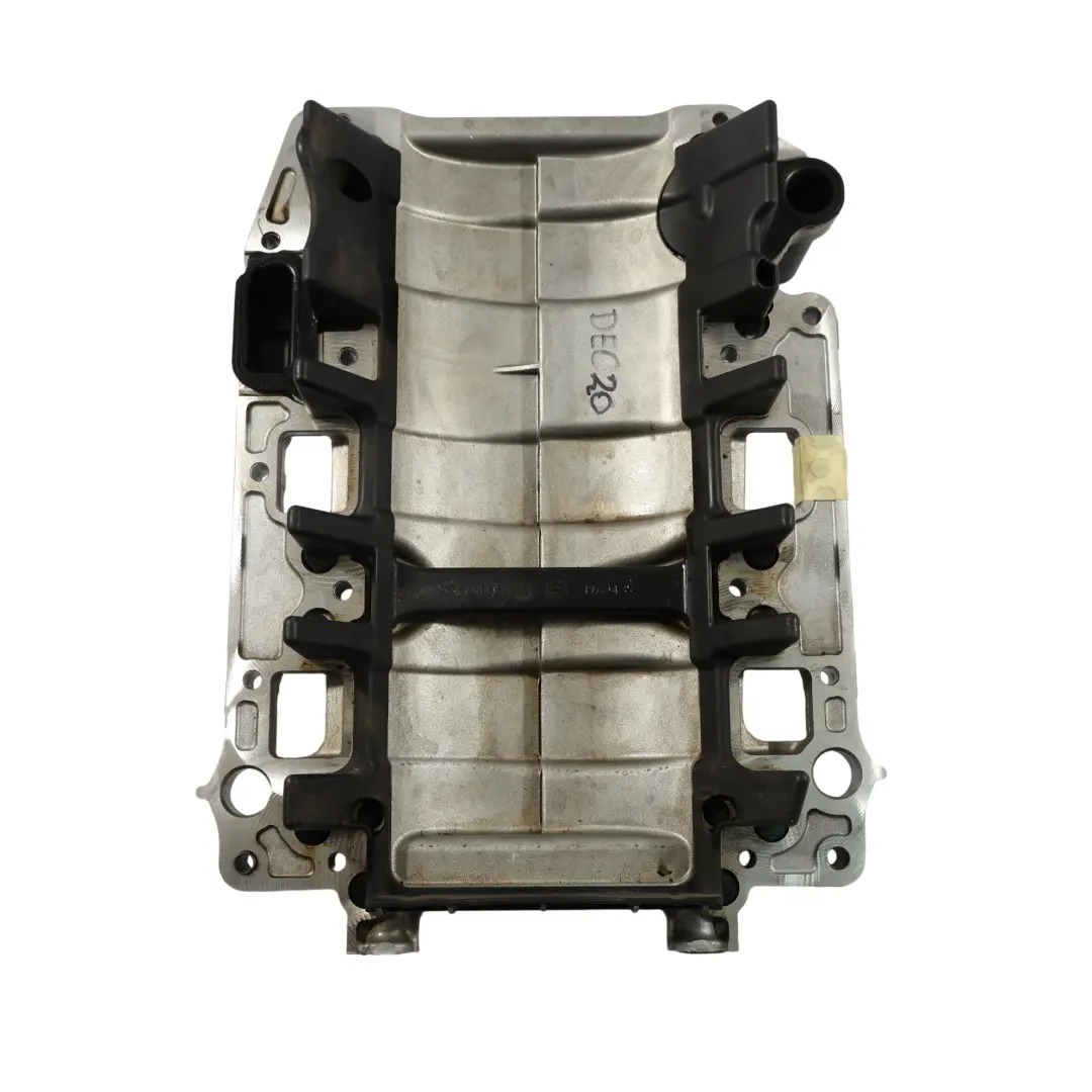 Coppa Dell'Olio Motore Benzina per Audi Q5 SQ5 Porsche Macan 95B con numero di parte 06M115287AF Audi Q5 SQ5 Porsche Macan 95B Coppa Dell'Olio Motore Benzina - SKU 06M115287AF - Numero di parte 06M115287AF