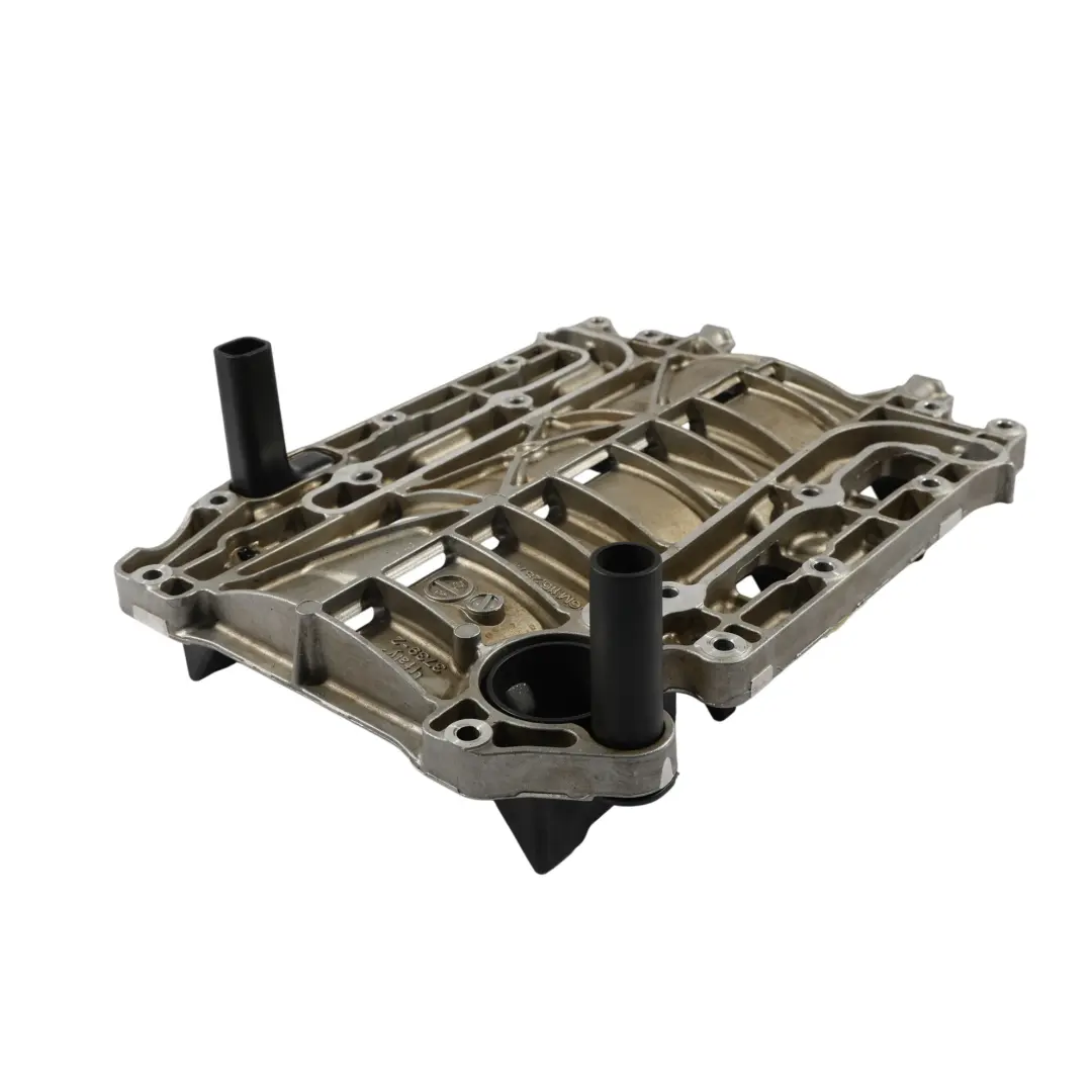 Coppa Dell'Olio Motore Benzina per Audi Q5 SQ5 Porsche Macan 95B con numero di parte 06M115287AF Audi Q5 SQ5 Porsche Macan 95B Coppa Dell'Olio Motore Benzina - SKU 06M115287AF - Numero di parte 06M115287AF