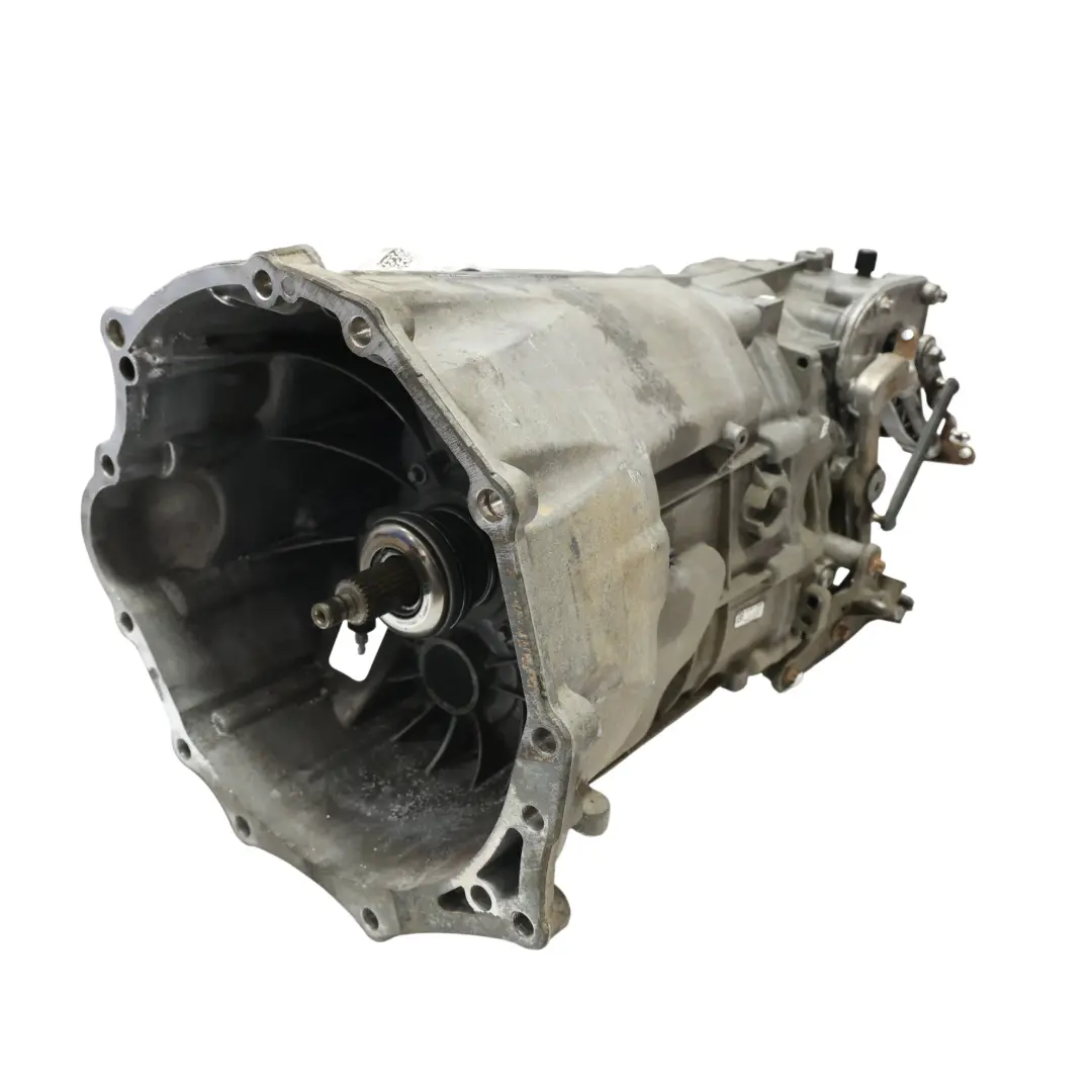 Skrzynia Biegów Manualna 6-Biegów LCF do Volkswagen Crafter 2.5 TDI o numerze 0CB300040A Volkswagen Crafter 2.5 TDI Skrzynia Biegów Manualna 6-Biegów LCF - SKU 0CB300040A - Numer Części 0CB300040A