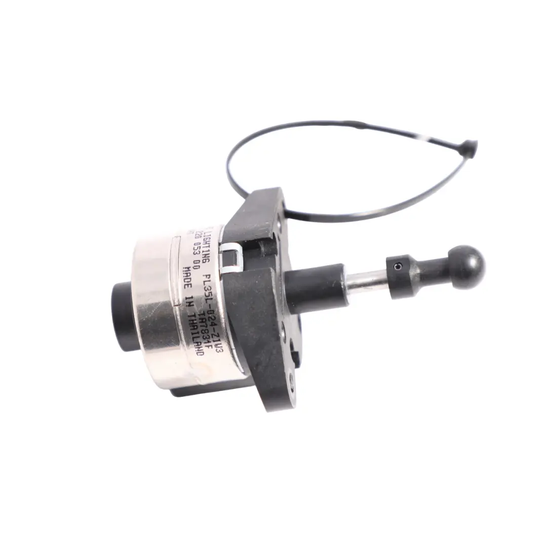 Mercedes W205 Actuador Ajuste Faro Delantero Derecho - SKU 1307220053 - Número de pieza 1307220053