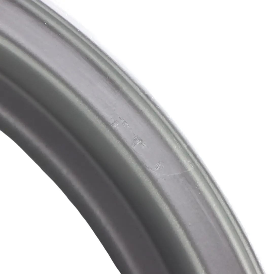 Cerchio In Lega Argento 15" ET:45 5,5J 7 Fori 81 per Mini Cooper One R50 R56 con numero di parte 1512458 Mini Cooper One R50 R56 Cerchio In Lega Argento 15" ET:45 5,5J 7 Fori 81 - SKU 1512458-10 - Numero di parte 1512458