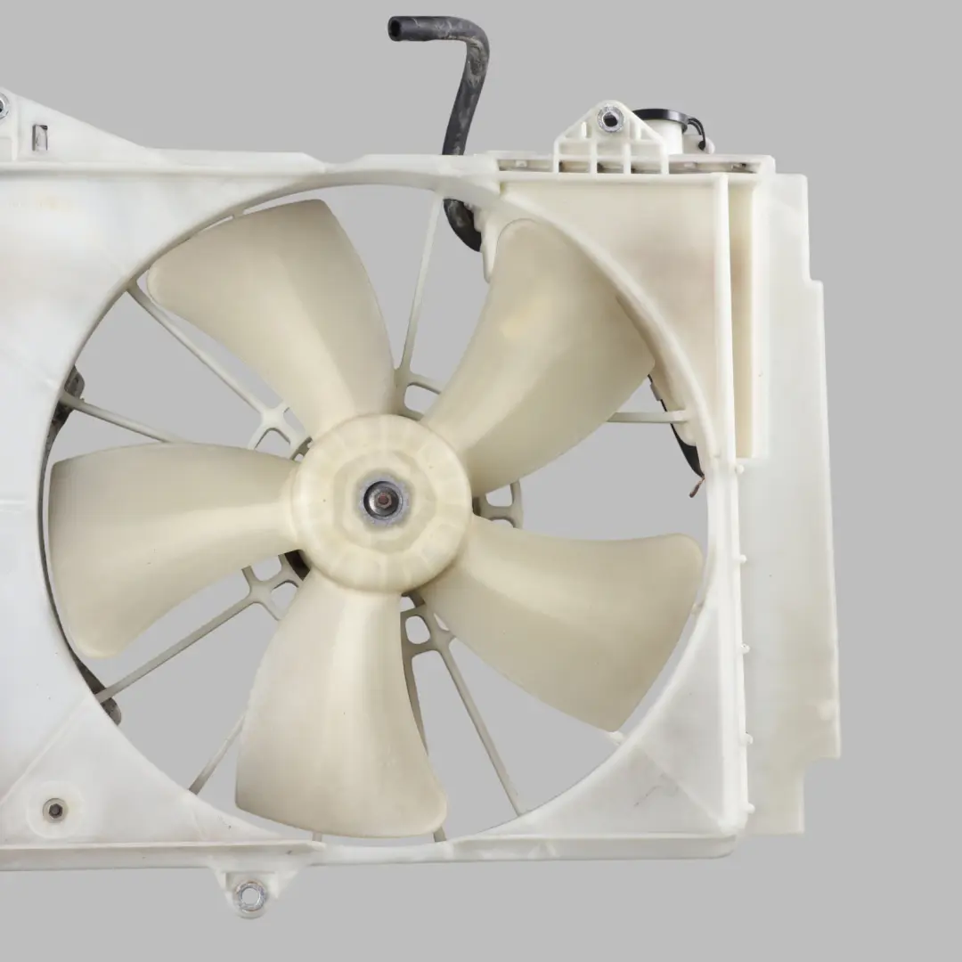 Mk1 Radiator Fan Engine Cooling Coolant Unit to Toyota Yaris with Part number 167110J010 Toyota Yaris Mk1 Radiator Fan Engine Cooling Coolant Unit - SKU 167110J010 - Part number 167110J010
