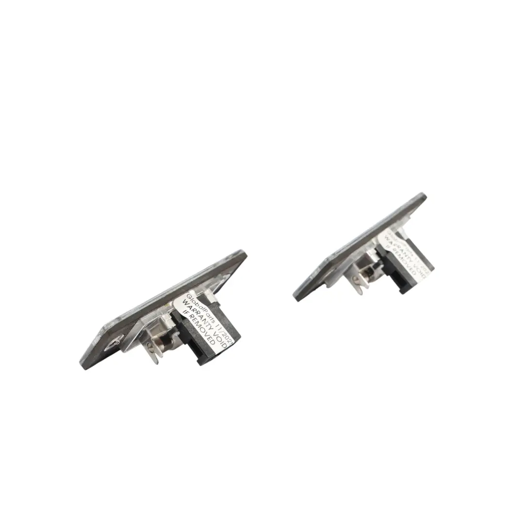 Volkswagen Touareg 7L Luz De Matrícula Trasera SET X2 - SKU 1J5943021D - Número de pieza 1J5943021D
