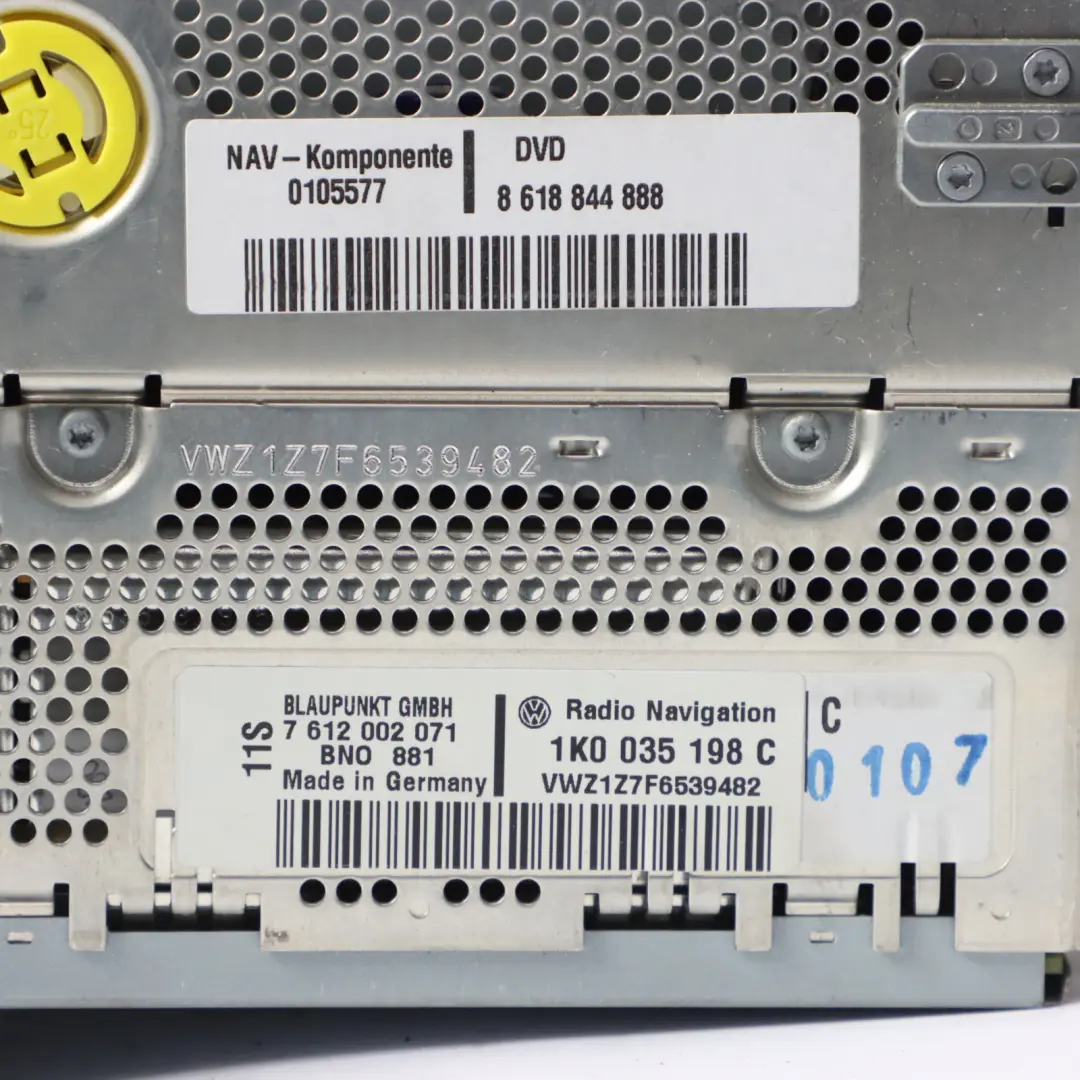 Volkswagen Golf Mk5 Module Commande Navigation Radio CD NAVI - SKU 1K0035198C - Numéro de pièce 1K0035198C