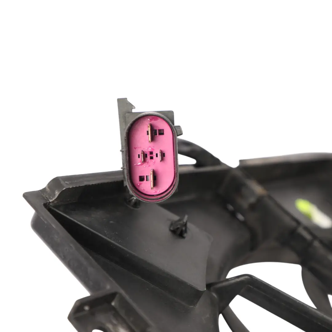 Raffreddamento Motore Radiatore Ventola Twin Ring Shroud per Audi A3 8P con numero di parte 1K0121207T Audi A3 8P Raffreddamento Motore Radiatore Ventola Twin Ring Shroud - SKU 1K0121207T-1 - Numero di parte 1K0121207T