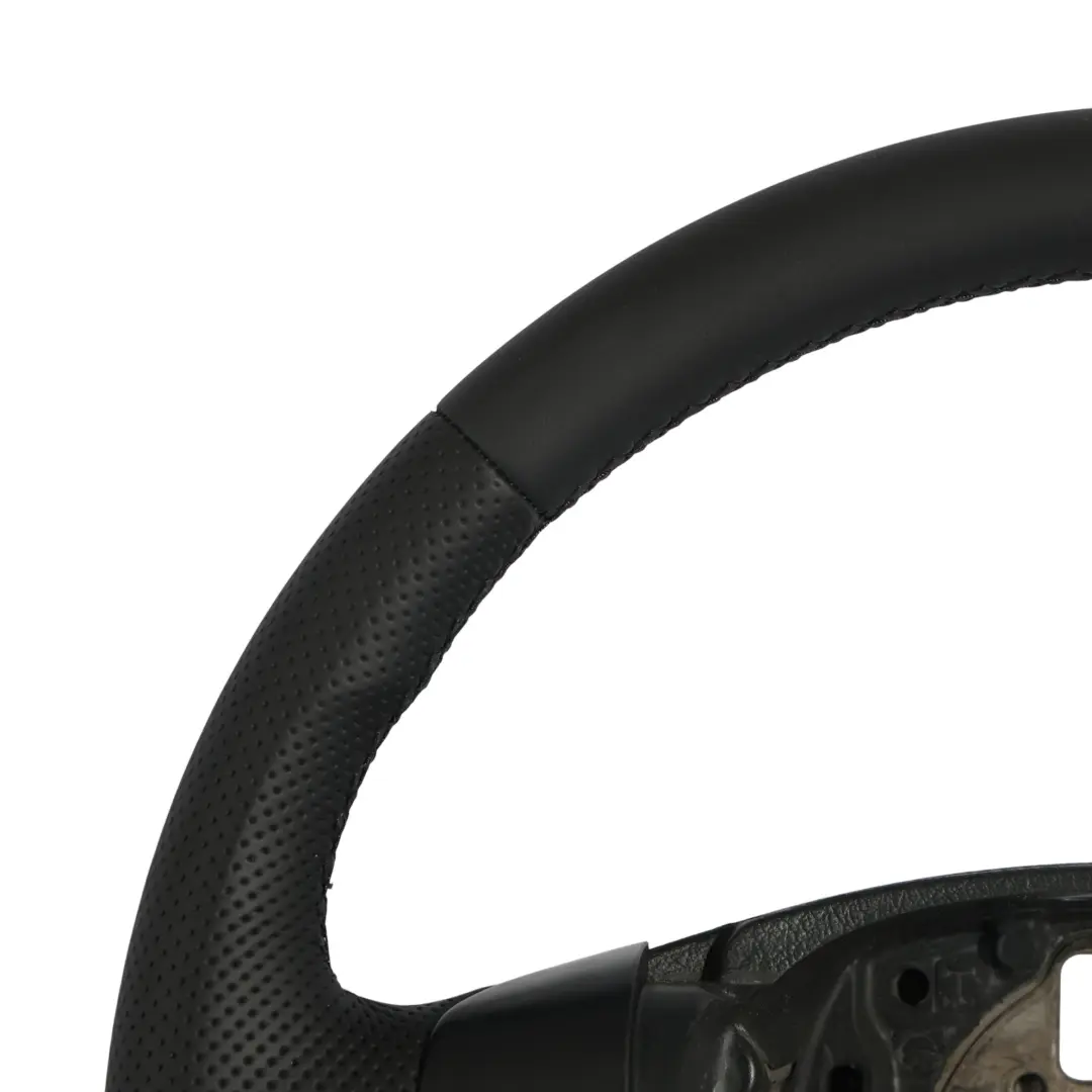 NOUVEAU Volant en cuir noir pour VW Volkswagen Golf 5 GT à propos du numéro de pièce 1K0419091CJ VW Volkswagen Golf 5 GT NOUVEAU Volant en cuir noir - SKU 1K0419091CJ-1 - Numéro de pièce 1K0419091CJ