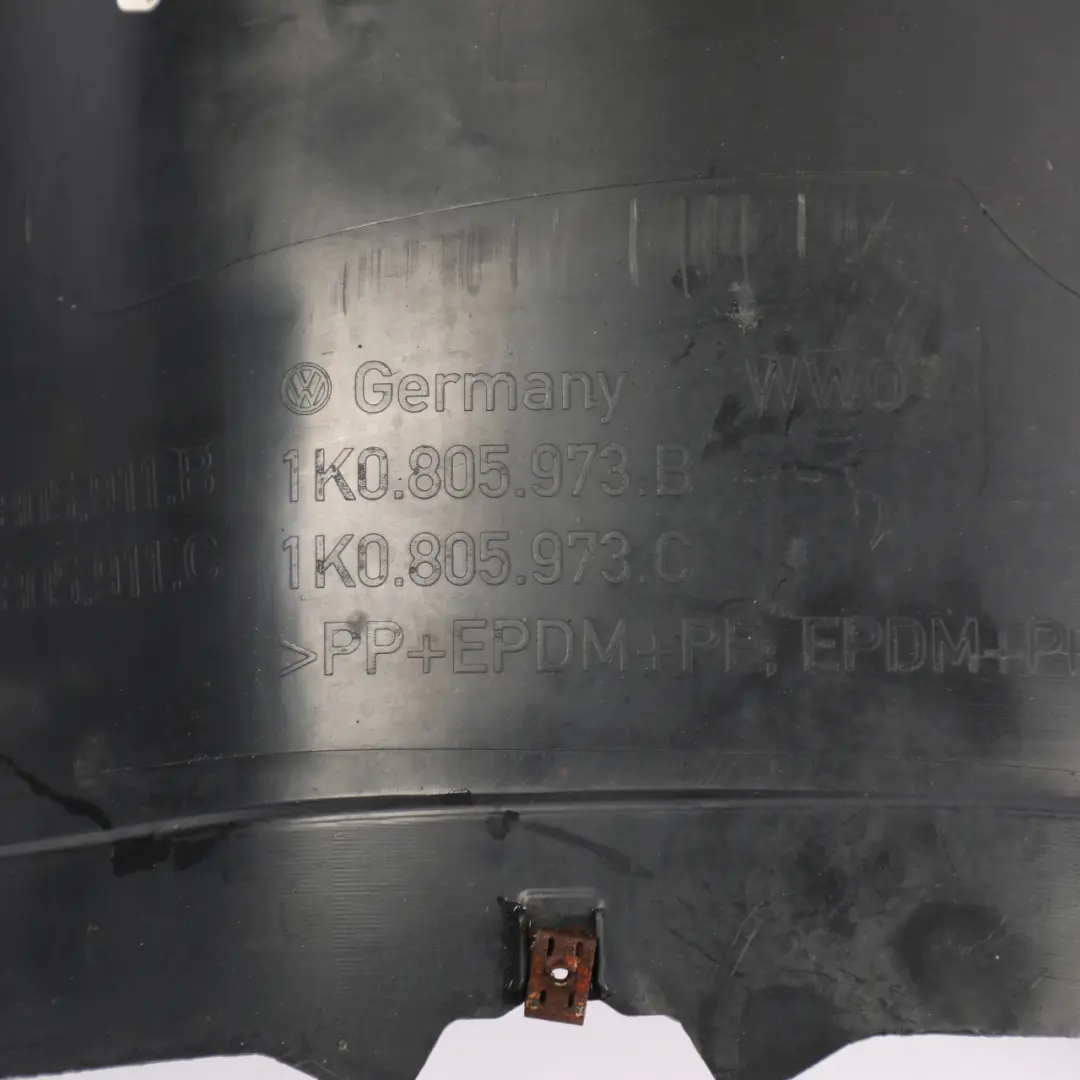 Volkswagen Golf Mk5 Passage Roue Intérieur Droit Côté Référence 1K0805911C - SKU 1K0805911F - Numéro de pièce 1K0805911F