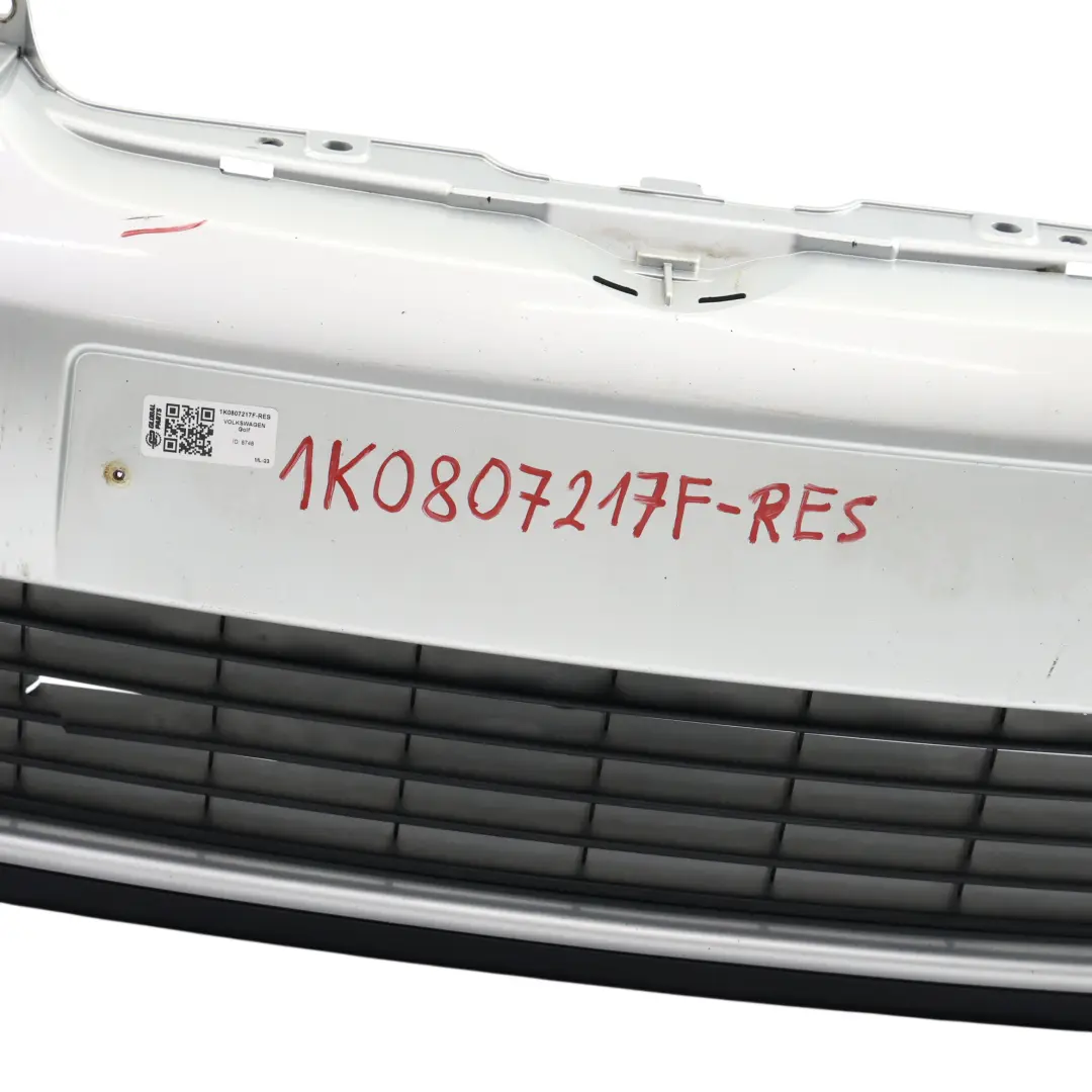 Mk5 Zderzak Przedni Reflex Silver Srebrny Metalik - A7W do Volkswagen VW Golf o numerze 1K0807217F Volkswagen VW Golf Mk5 Zderzak Przedni Reflex Silver Srebrny Metalik - A7W - SKU 1K0807217F-RES - Numer Części 1K0807217F