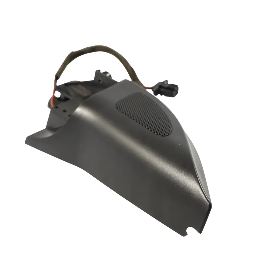 Embellecedor Triangular Altavoz Delantera Derecha para VW Golf 5 con número de pieza 1K0837974K VW Golf 5 Embellecedor Triangular Altavoz Delantera Derecha - SKU 1K0837974K - Número de pieza 1K0837974K