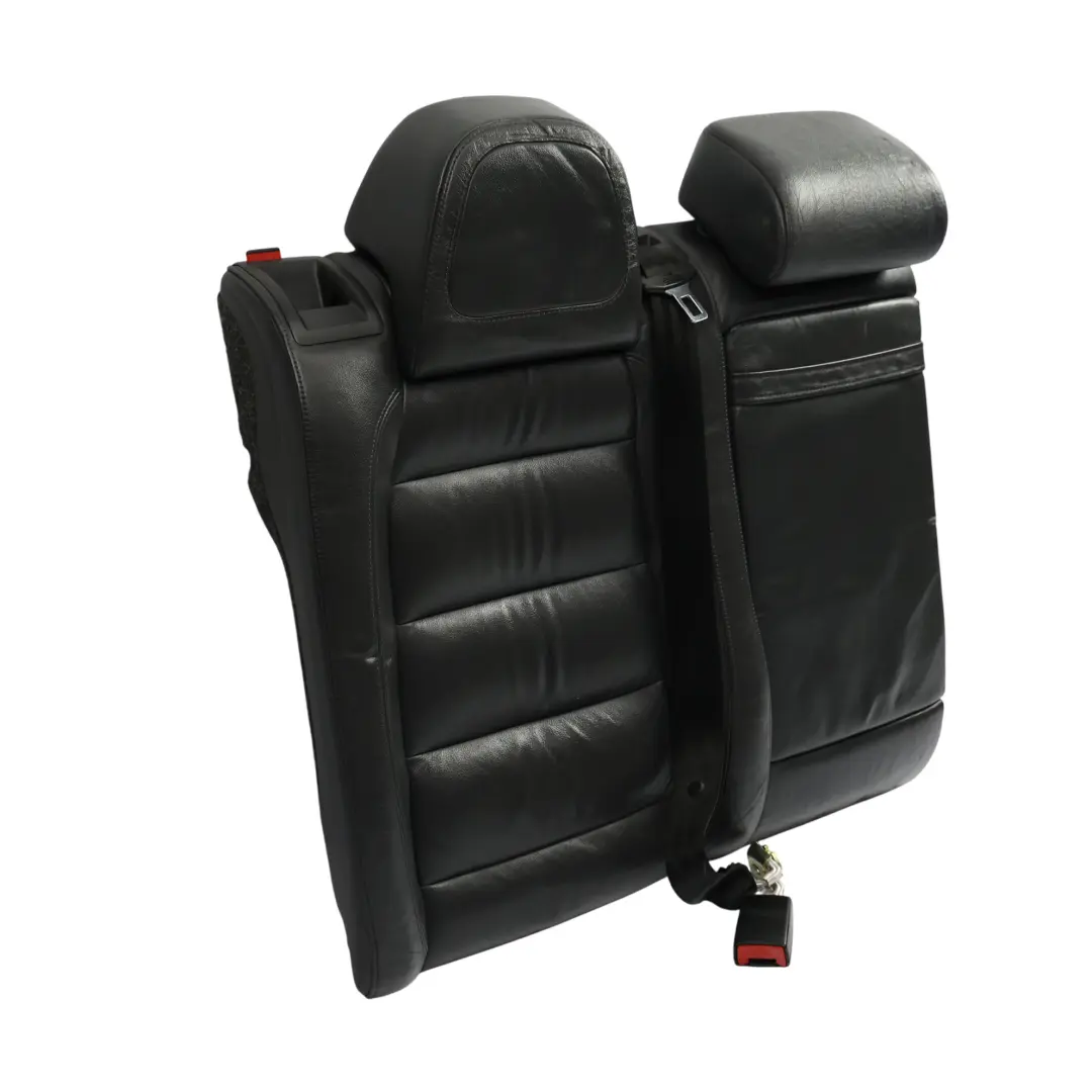 Funda Respaldo Asiento Trasero Derecho Cuero Negro para VW Golf 5 con número de pieza 1K0885806FQ VW Golf 5 Funda Respaldo Asiento Trasero Derecho Cuero Negro - SKU 1K0885806FQ - Número de pieza 1K0885806FQ