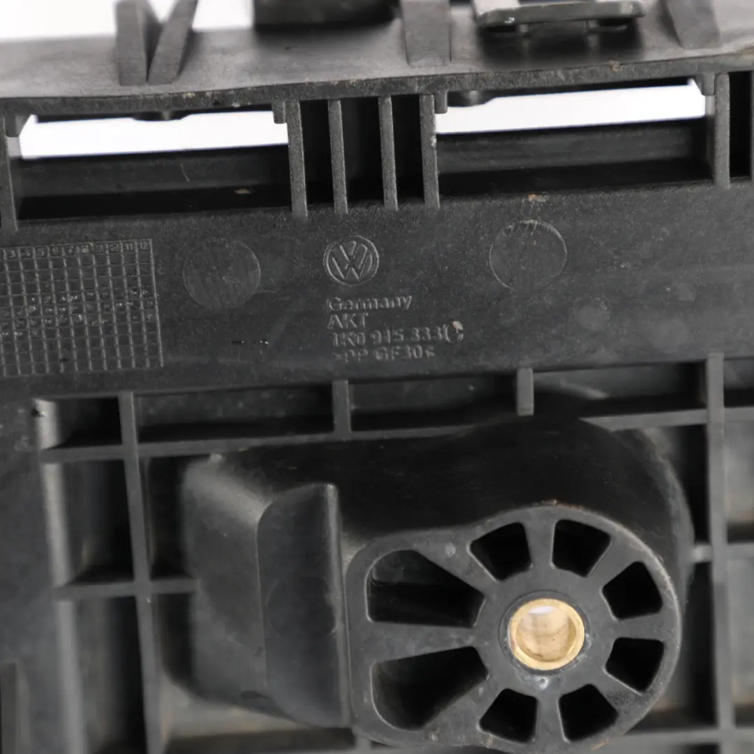 Volkswagen Audi A3 8P Golf MK5 Batterie Kasten Halterung Abdeckung - SKU 1K0915333C - Teilenummer 1K0915333C