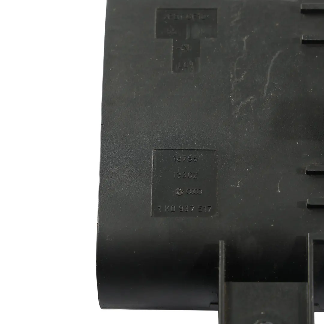 Boîte Jonction Distribution Alimentation Connexion pour Audi A3 RS3 8V à propos du numéro de pièce 1K0937517 Audi A3 RS3 8V Boîte Jonction Distribution Alimentation Connexion - SKU 1K0937517-1 - Numéro de pièce 1K0937517