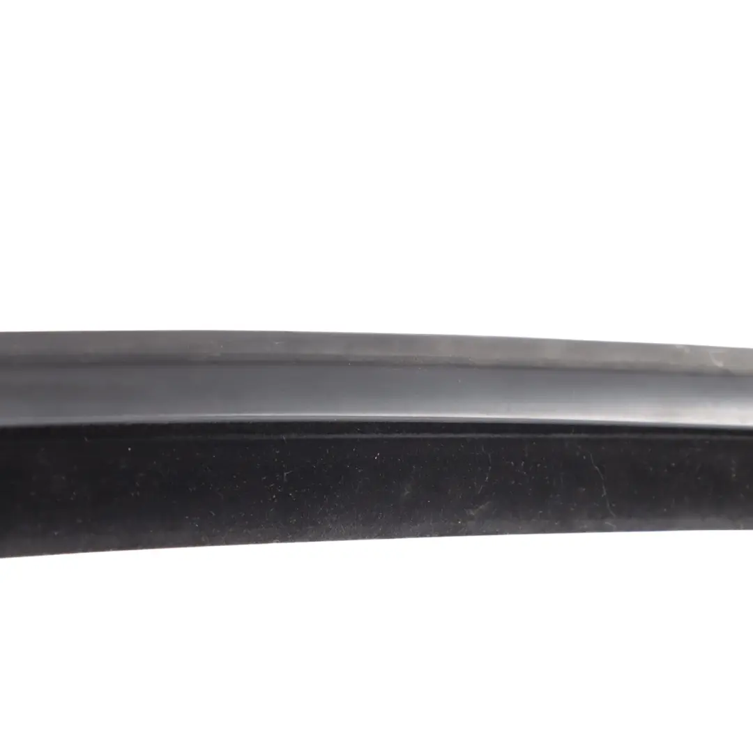 VW Volkswagen Golf Mk5 5 Door Front Door Window Rubber Seal Right O/S 1K4837432B - SKU 1K4837431B - Part number 1K4837431B